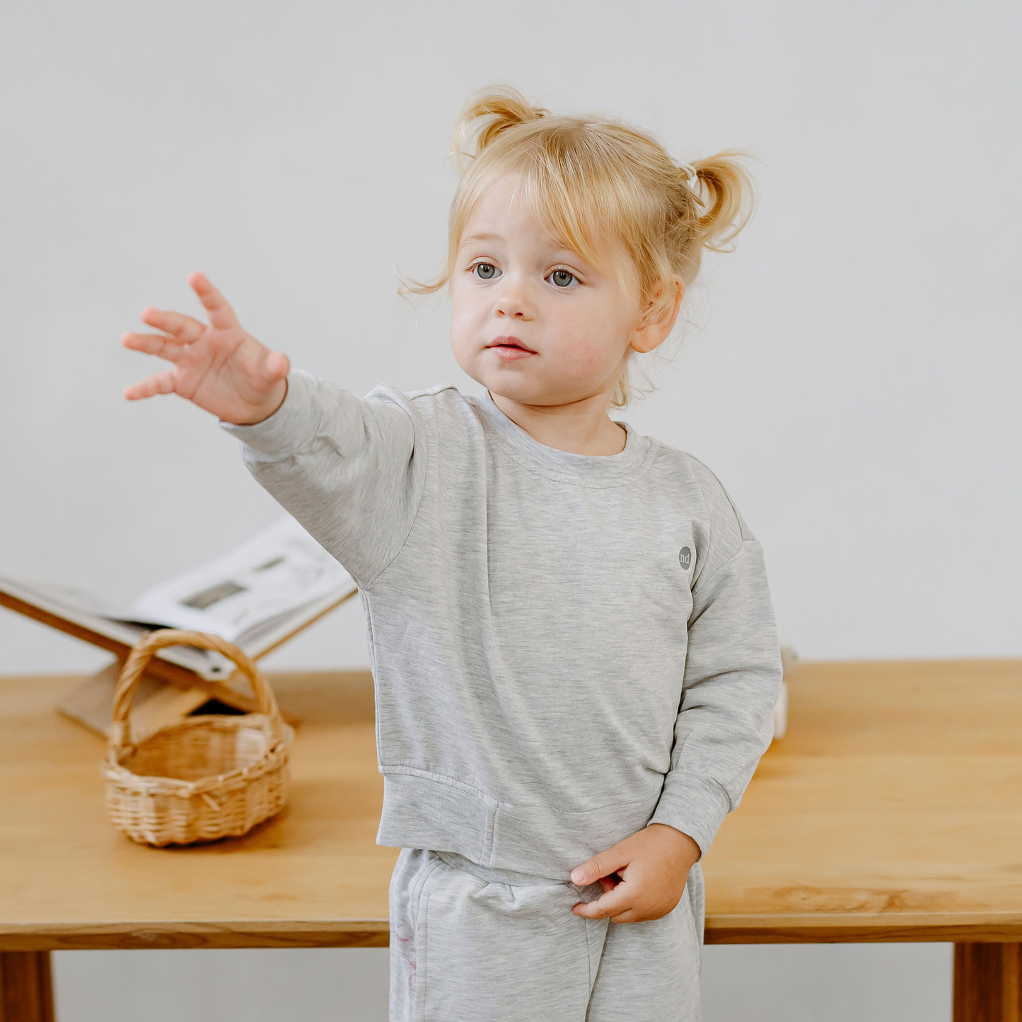 Basics Sweatshirt
