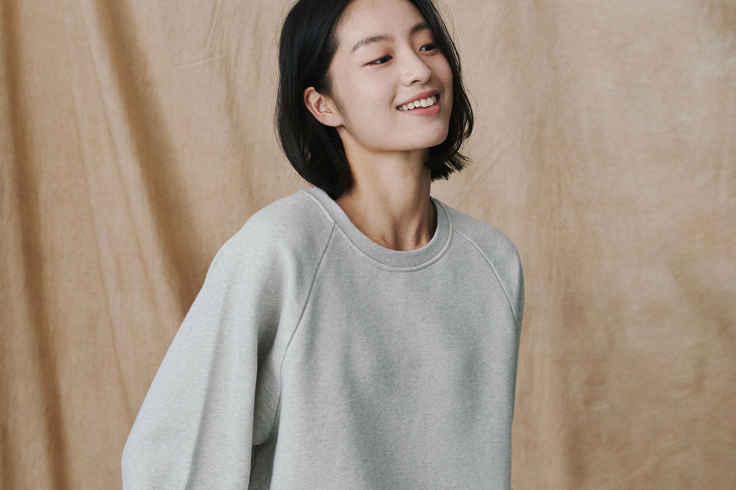 Women's Basics Crewneck Sweatshirt